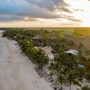 Hotell Lirios, Tulum